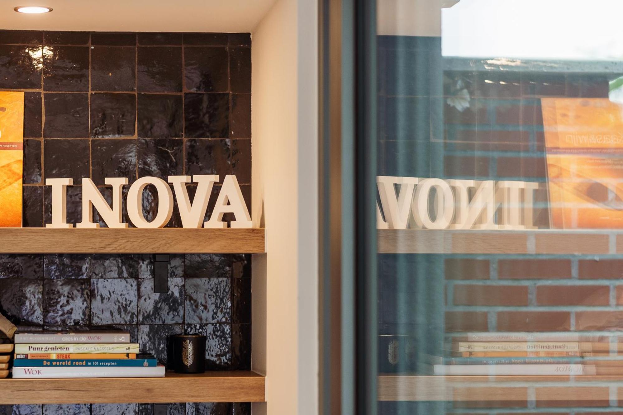 Inova Guesthouse Hasselt Bagian luar foto