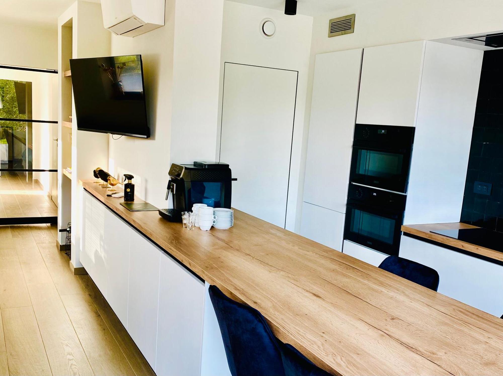 Inova Guesthouse Hasselt Bagian luar foto