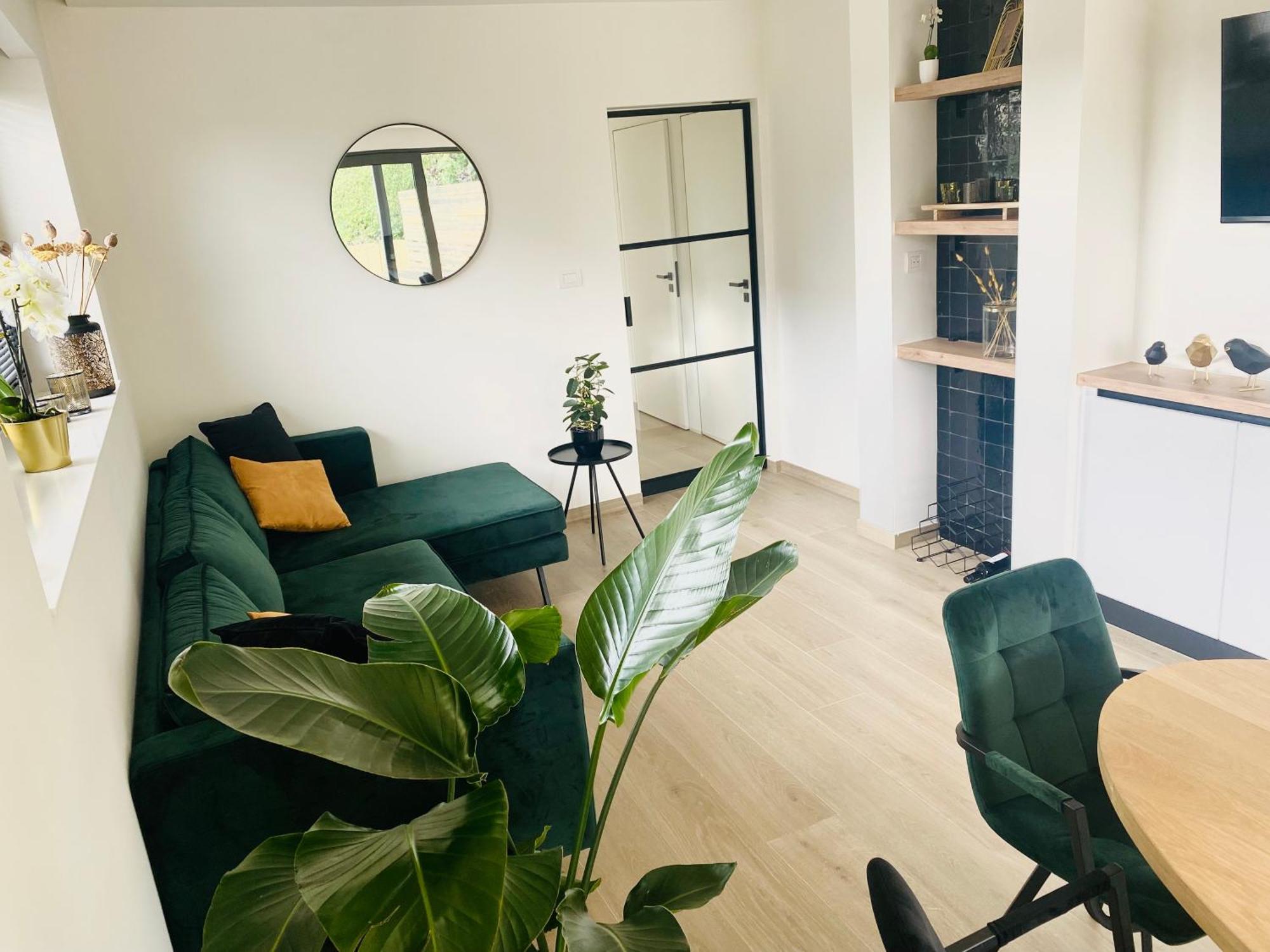 Inova Guesthouse Hasselt Bagian luar foto